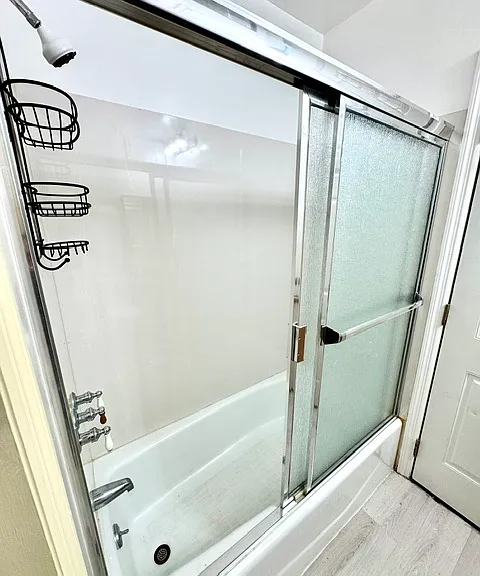 520 E 15th St #3 — Photo 7