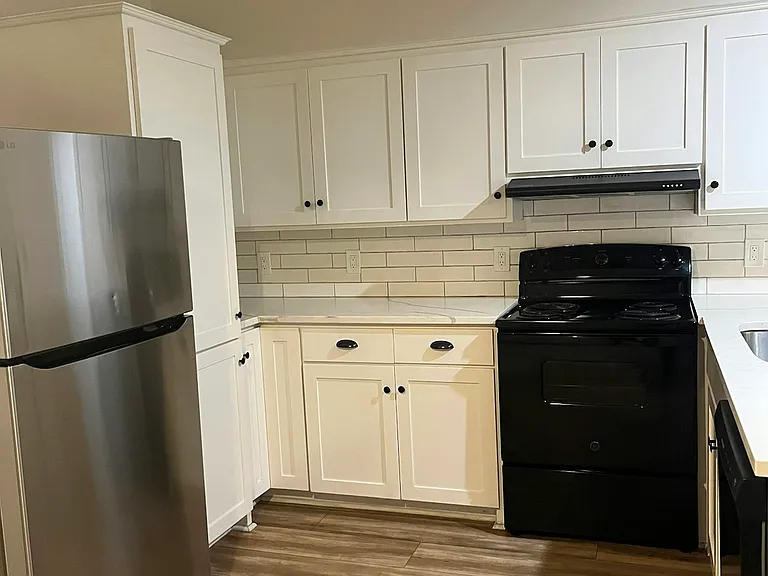 1904 Hearthstone Dr #102 — Photo 9