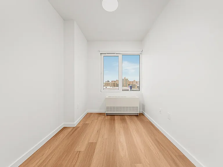 261 Grand Concourse #5304 — Photo 3