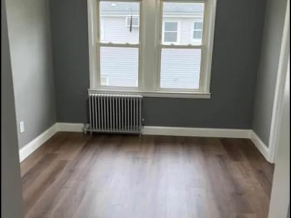 758 Kingsland Ave, Lyndhurst, NJ 07071