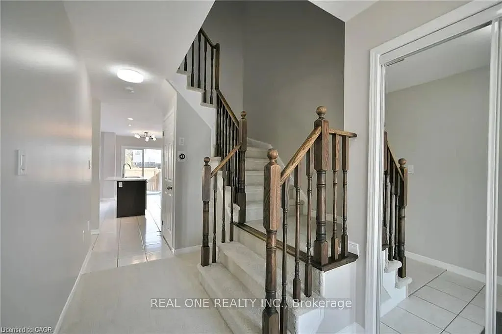 3 bed, $2,750 — Photo 2