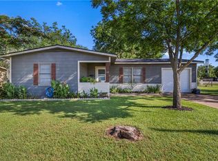 101 Austin St, Mc Gregor, TX 76657