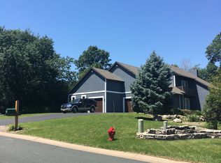 2039 Safari Heights Trl, Eagan, MN 55122