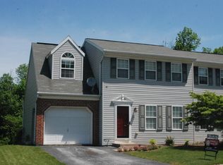 50 Park Ridge Dr, Elizabethtown, PA 17022