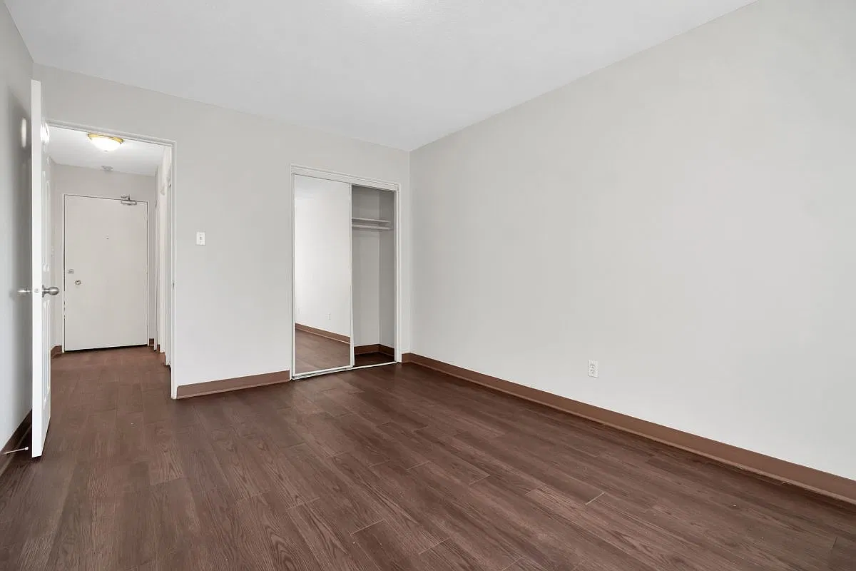 Princeton Place Apartments — Photo 4