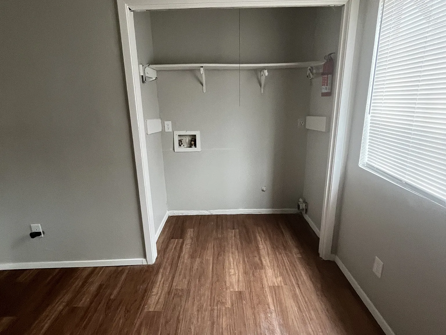 817 Bracewood Circle - B — Photo 4