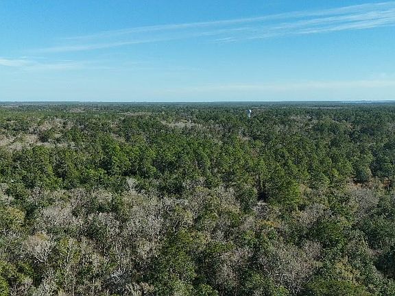 4th image of Cherokee Dr