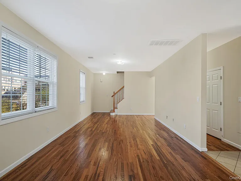 123 Clinton Ave #B — Photo 8