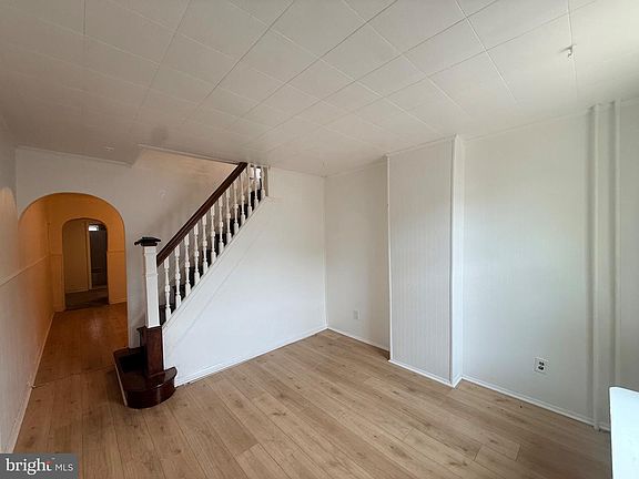 2nd image of 2839 Almond St