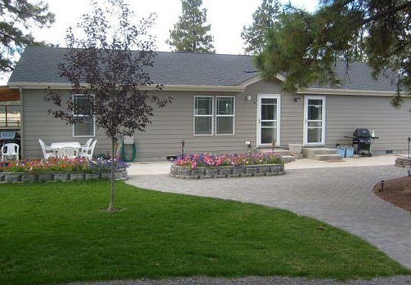 Landscaped entry to home