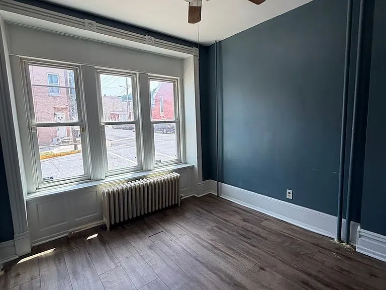 450 S 18th St — Photo 5