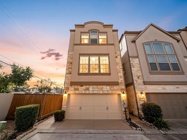 6703 Highclere Manor Ln, Houston, TX 77055