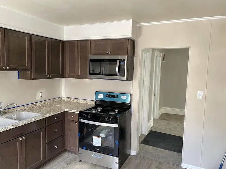 129 Arthur Ave NE — Photo 5