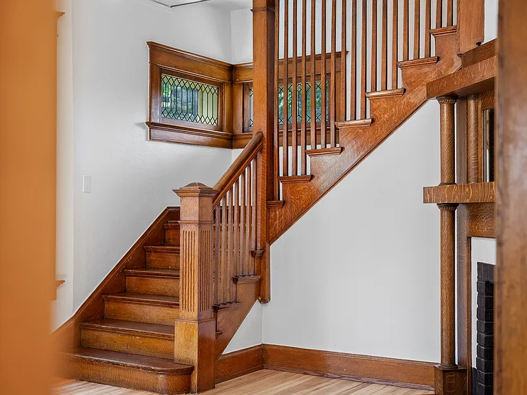 127 S Pearl St — Photo 13