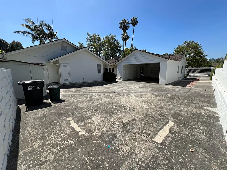 2355 Montecito Dr — Photo 11