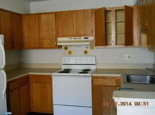 72 Highland Ave, Sicklerville, NJ 08081
