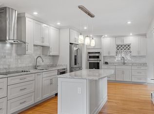 102 Crestview Rd, Belmont, MA 02478