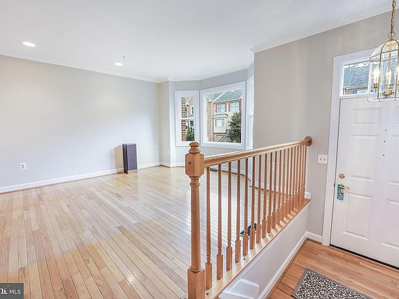 3rd image of 6213 Squires Hill Dr