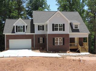 966 Golden Meadows Ln, Loganville, GA 30052