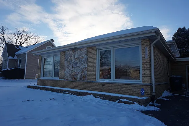 11604 S Keeler Ave photo 1