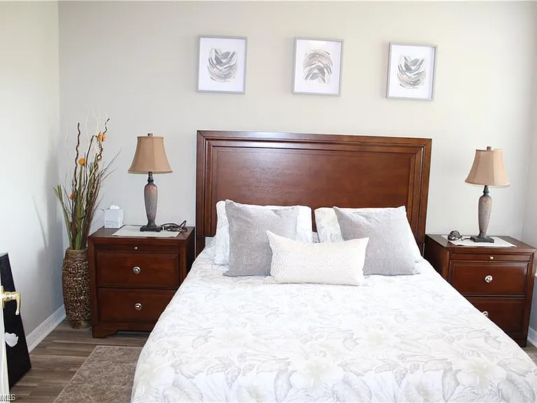 1400 Tiffany Ln #2406 — Photo 13