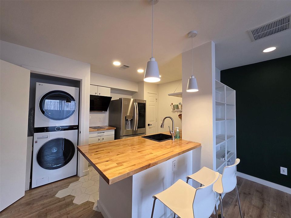 1st image of 1515 Sandy Springs Rd APT 903