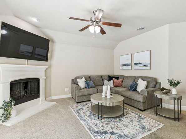 609 Racine Dr