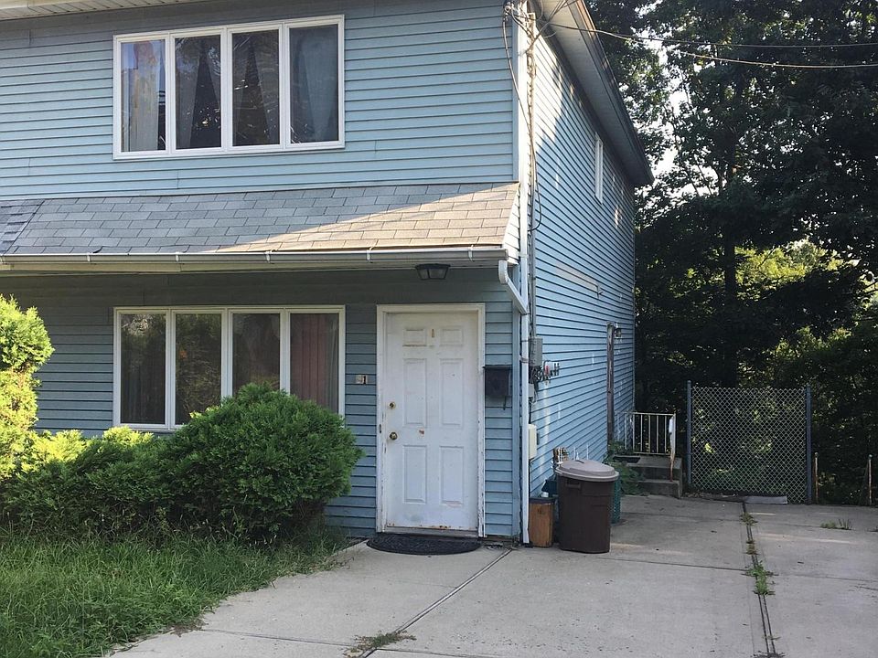 2nd image of 51 Portland Pl