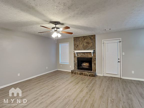 3rd image of 370 Cornwallis Way