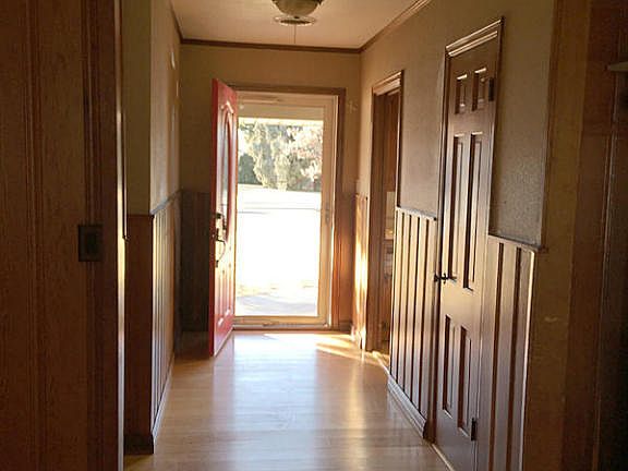 2nd image of 213 Bruce Ave