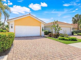 4221 Saint George Ln, Naples, FL 34119