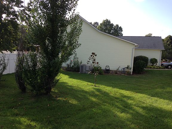 5th image of 6700 Pollyana Ln