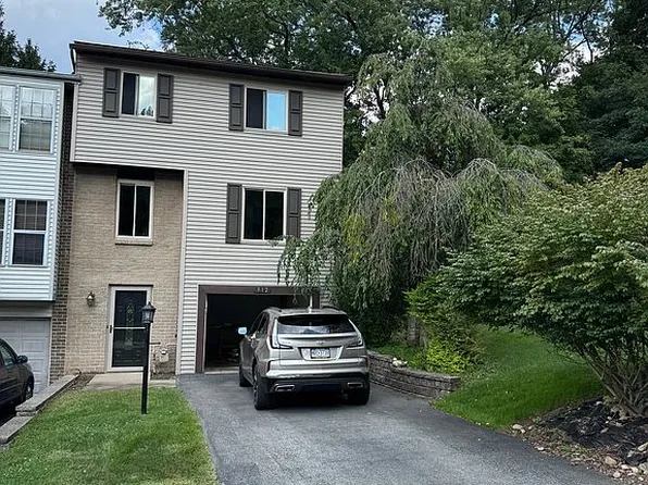 312 Shadow Wood Ct, Trafford, PA 15085