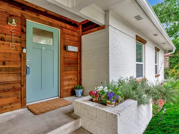 2115 Ballycastle Dr, Dallas, TX 75228
