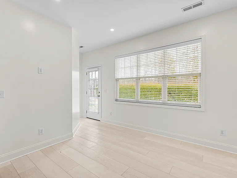 3693 Davis Cup — Photo 6