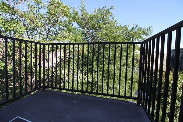 Rented by Nooklyn NYC LLC | media 12