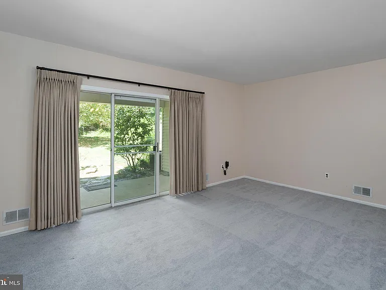 11 Abelia Ct — Photo 10