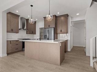 2503 Muckleplum Cres SW, Edmonton, AB T6X2N1