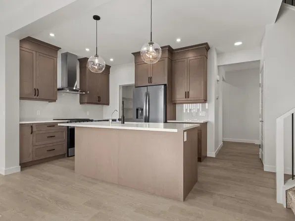 2503 Muckleplum Cres SW, Edmonton, AB T6X 2N1