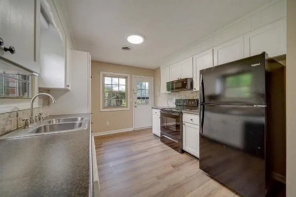 108 Glenn Ave #108 — Photo 8