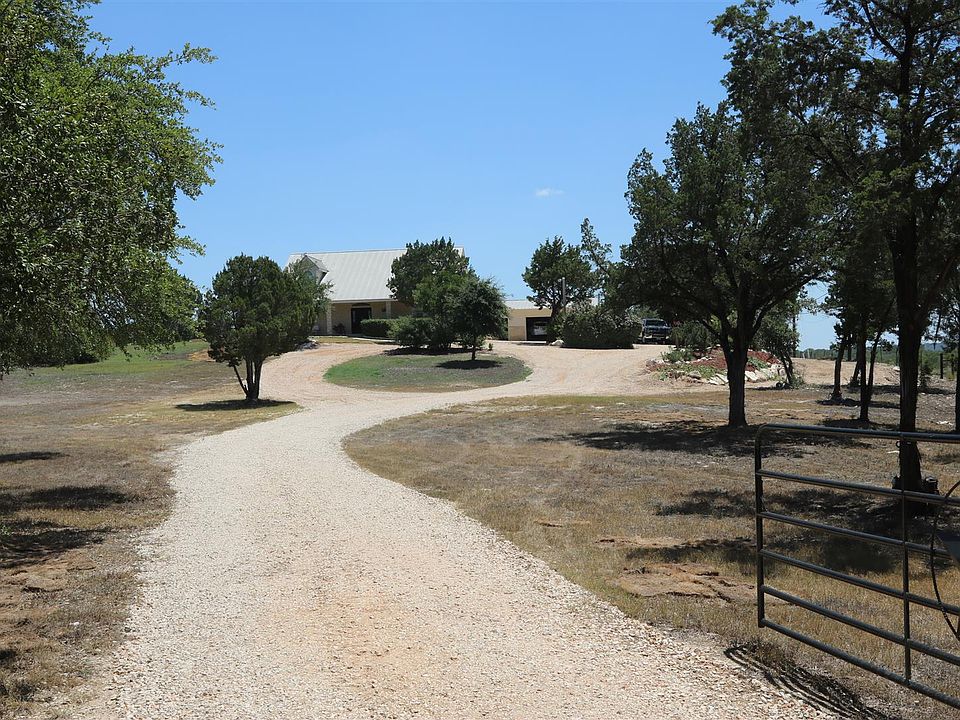 1st image of 469 Bear Creek Dr