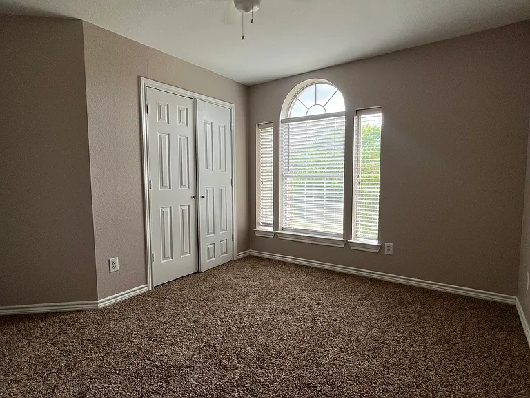 5619 Andalusia Trl — Photo 10