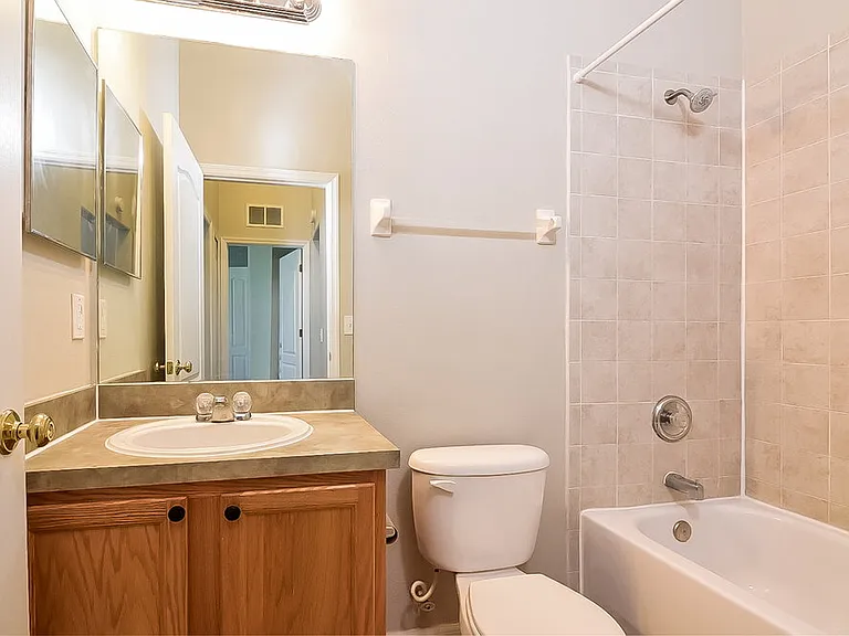 9252 Zincoe Ln — Photo 12