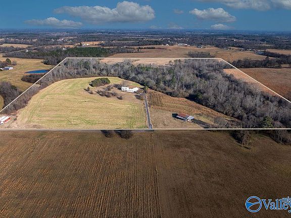 3rd image of 374 County Road 603