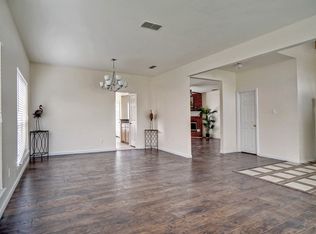 5711 Homestead Rd, Arlington, TX 76017