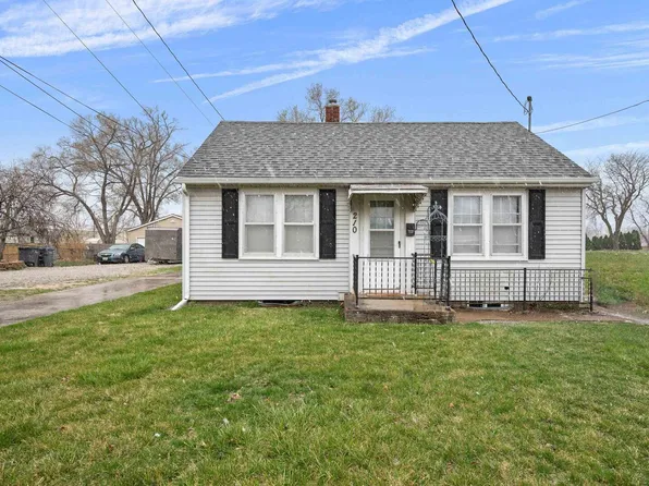 210 3rd Ave E, Milan, IL 61264