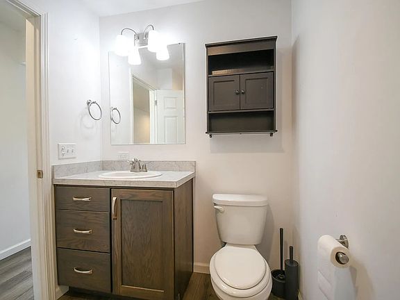 4th image of 401 E Pittston Rd #B