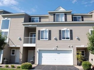 3694 Abercrombie Ln, Stillwater, MN 55082