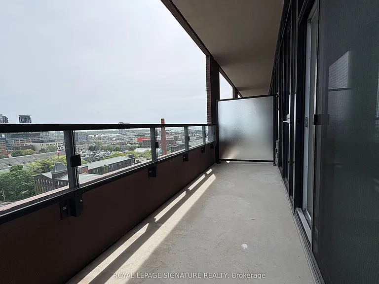 285 Dufferin St #1108 — Photo 9