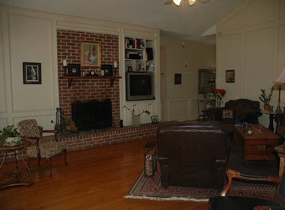 4th image of 1401 Bending Brook Cir